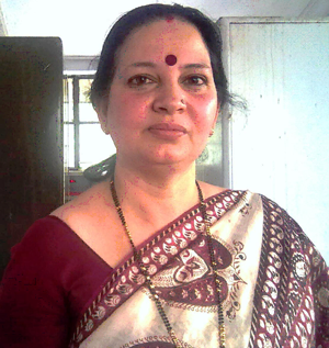 Dr. (Mrs.) Chitra Pande